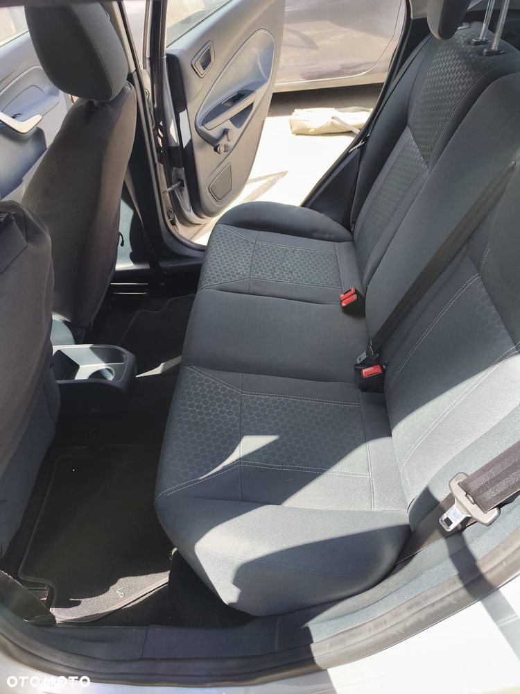 Ford Fiesta - 6
