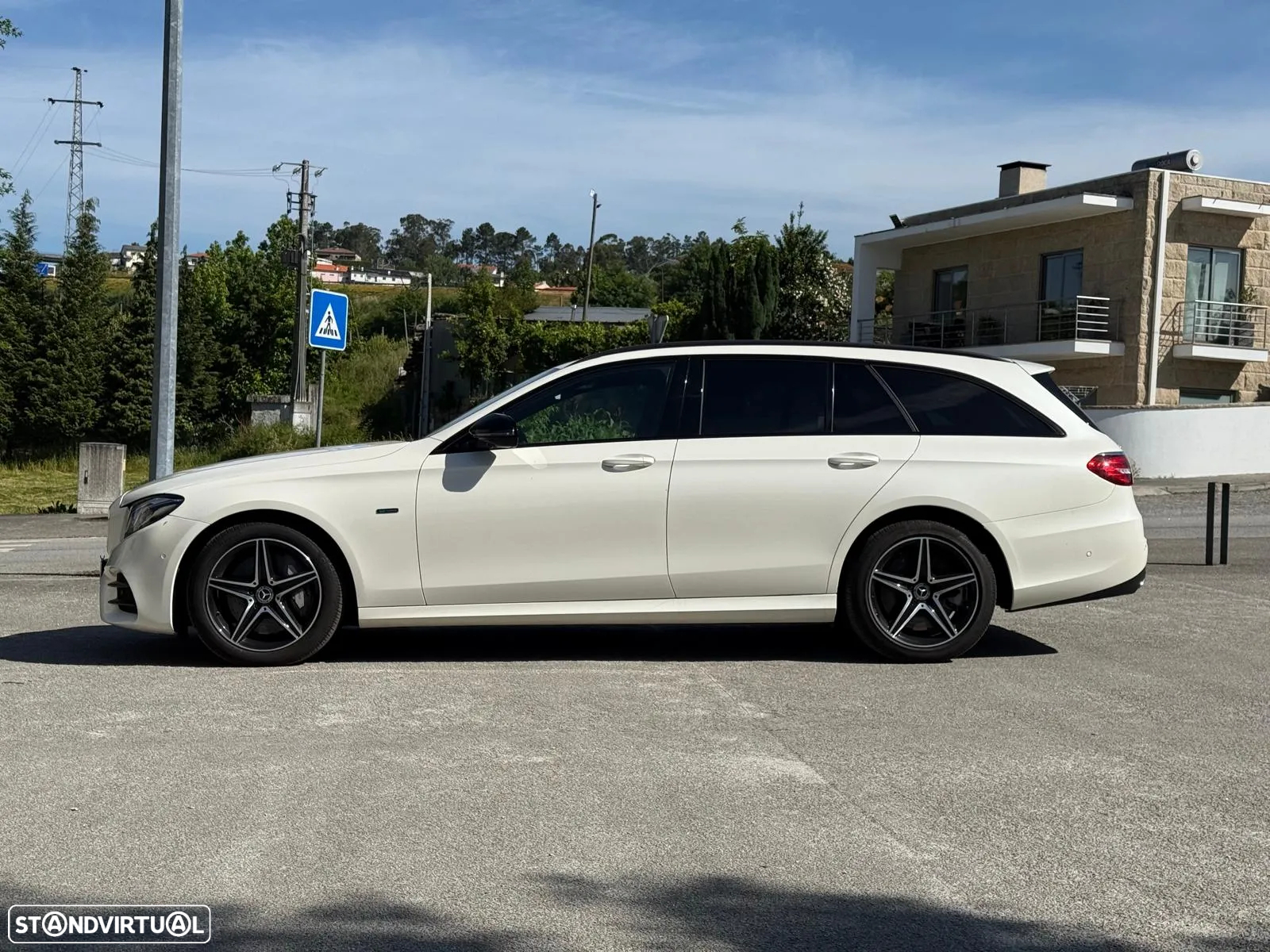 Mercedes-Benz E 300 de AMG Line - 7