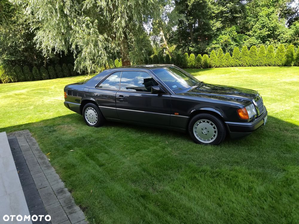 Mercedes-Benz W124 (1984-1993) - 2