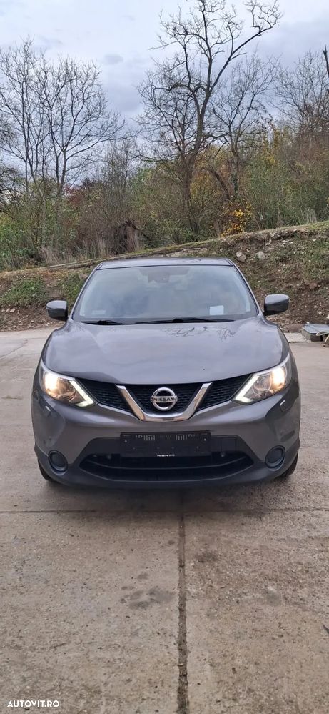 Nissan Qashqai 1.5 dCi DPF visia - 10