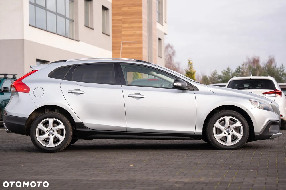 Volvo V40 Cross Country D3 Momentum - 16