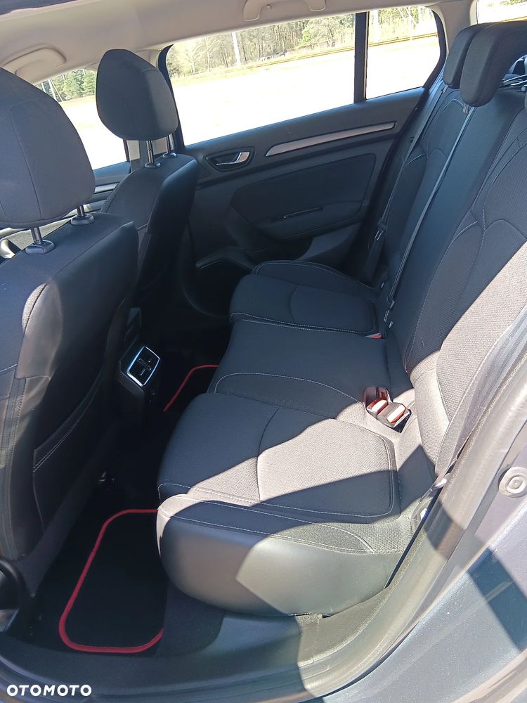 Renault Megane TCe 115 GPF ZEN - 10