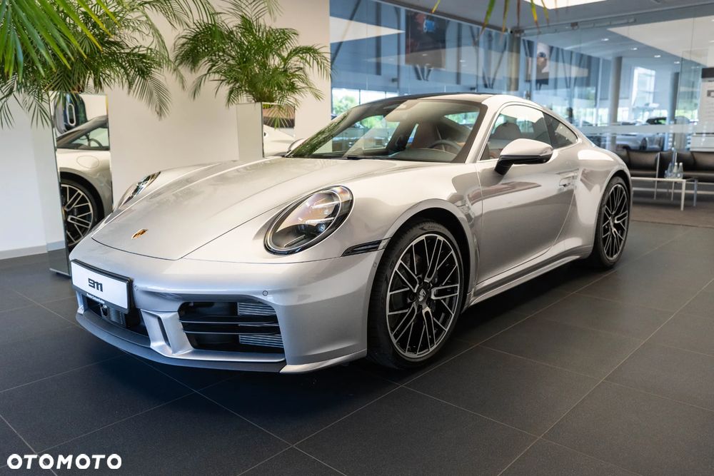 Porsche 911 Carrera - 7