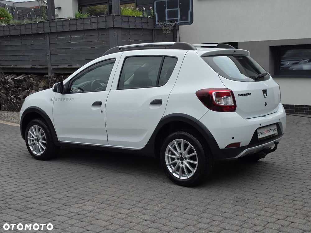 Dacia Sandero 0.9 TCe SL Celebration - 4
