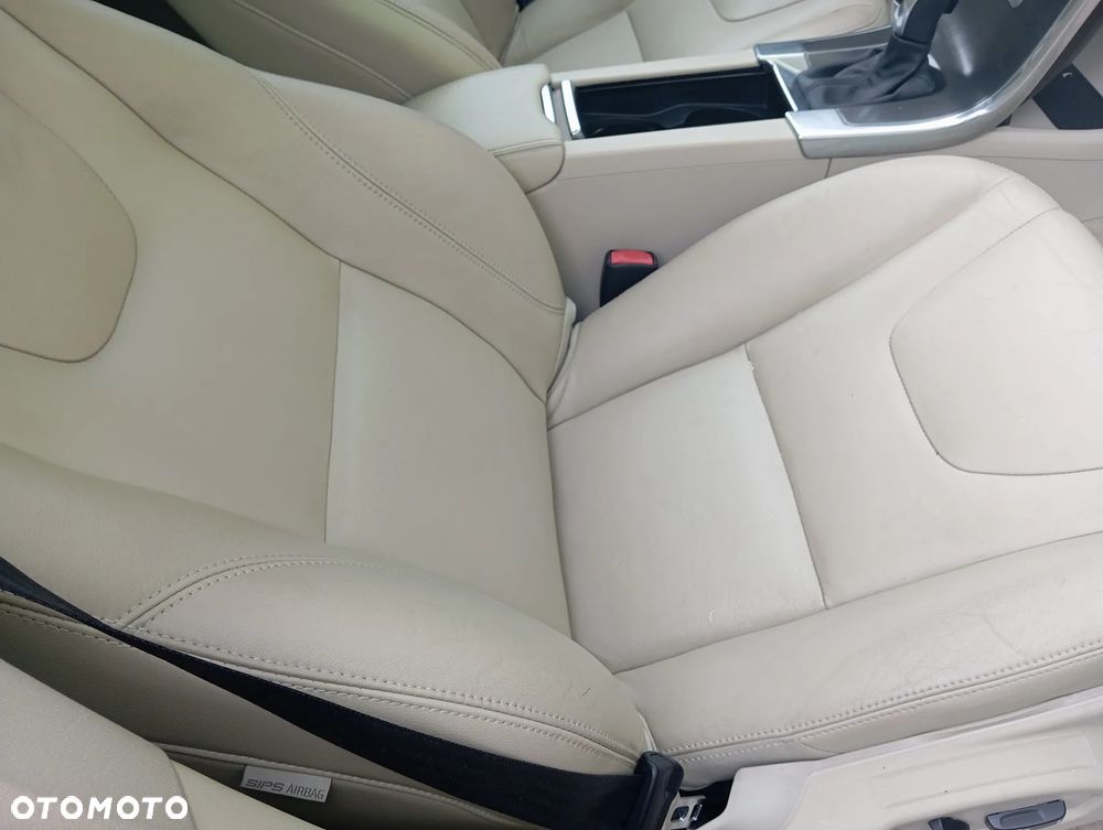 Volvo XC 60 - 14