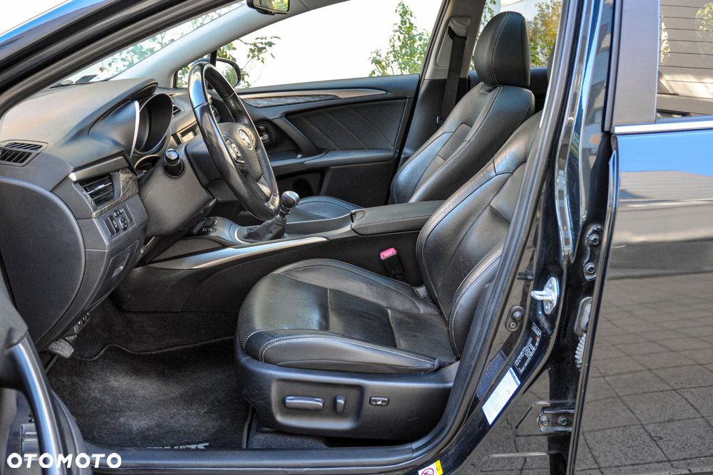 Toyota Avensis - 7