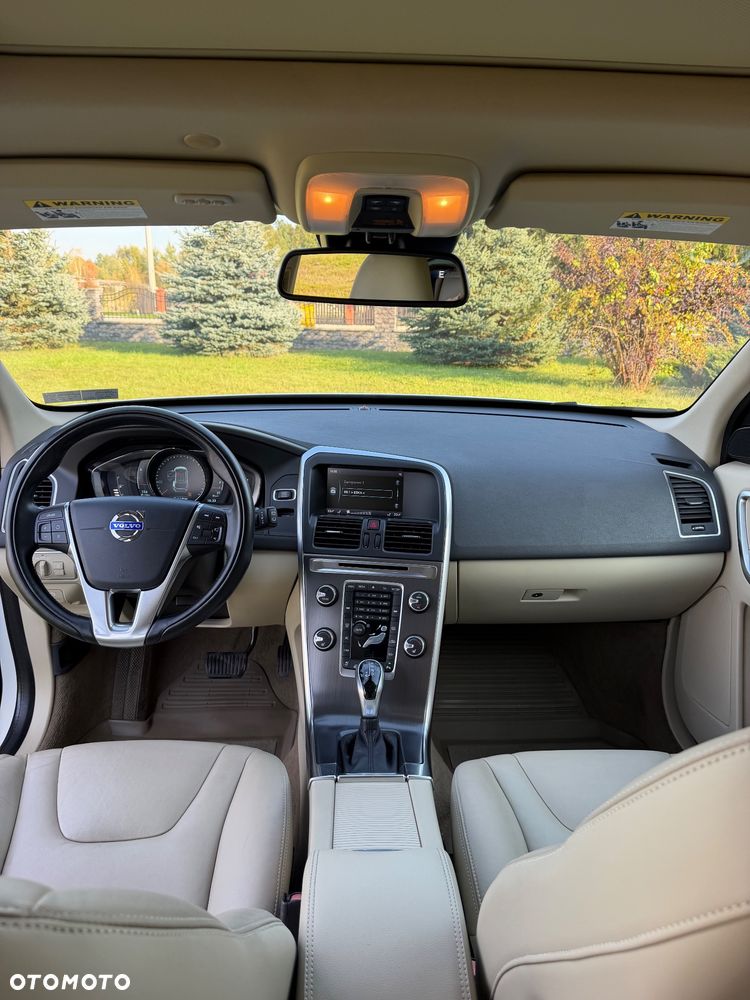 Volvo XC 60 - 6