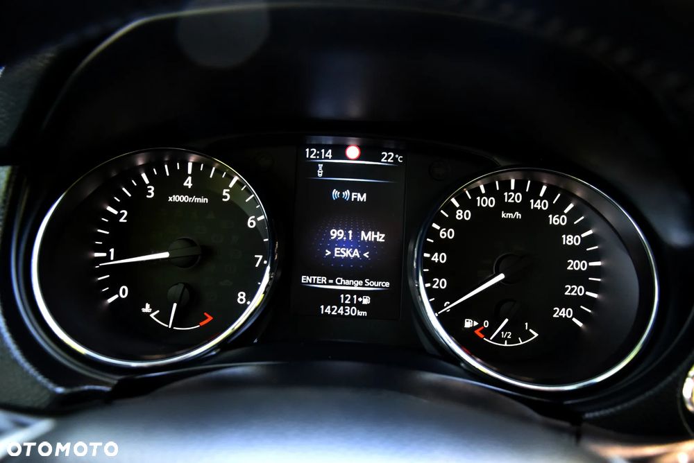 Nissan Qashqai 1.6 DIG-T N-Connecta - 28