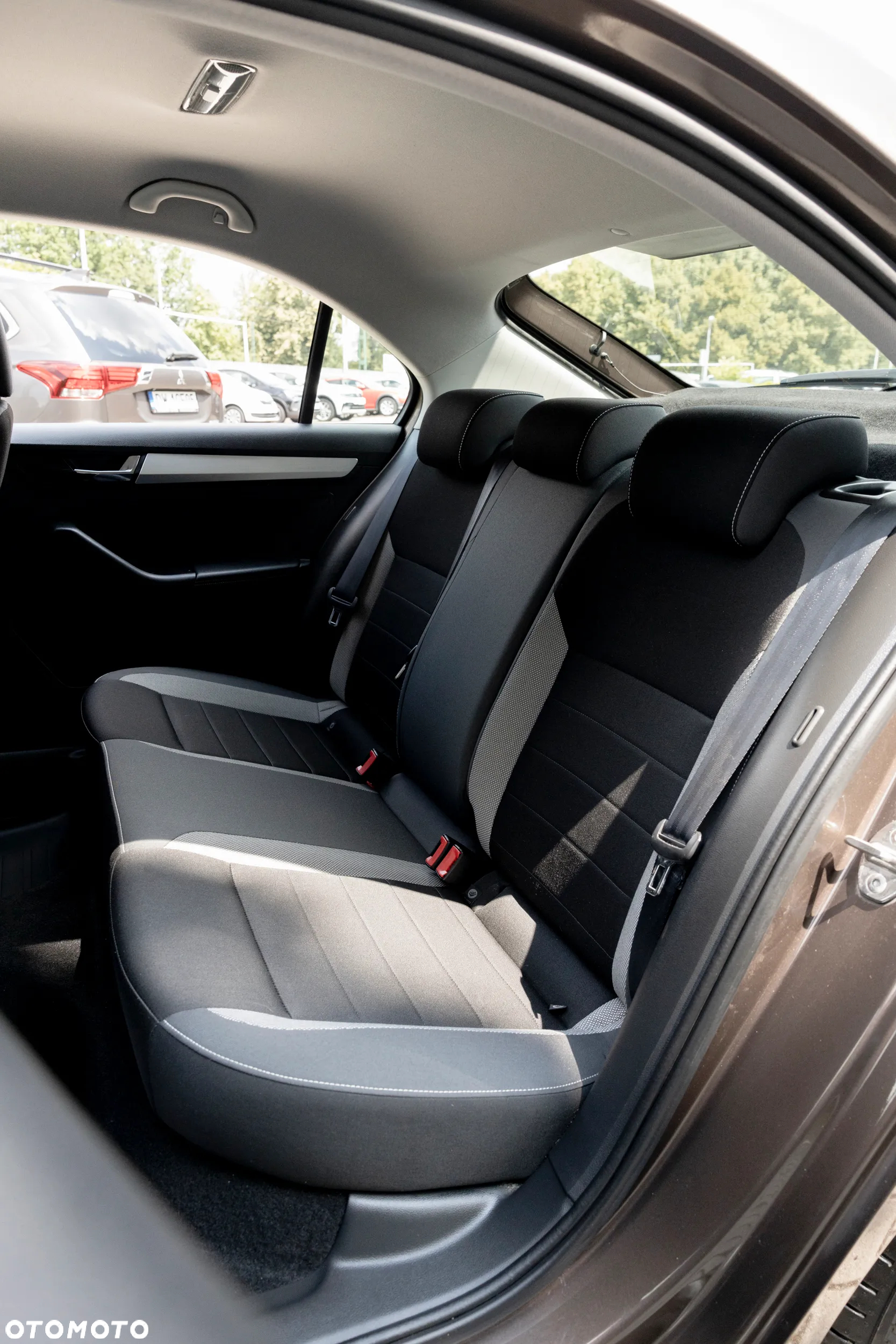 Skoda RAPID 1.0 TSI Ambition - 8