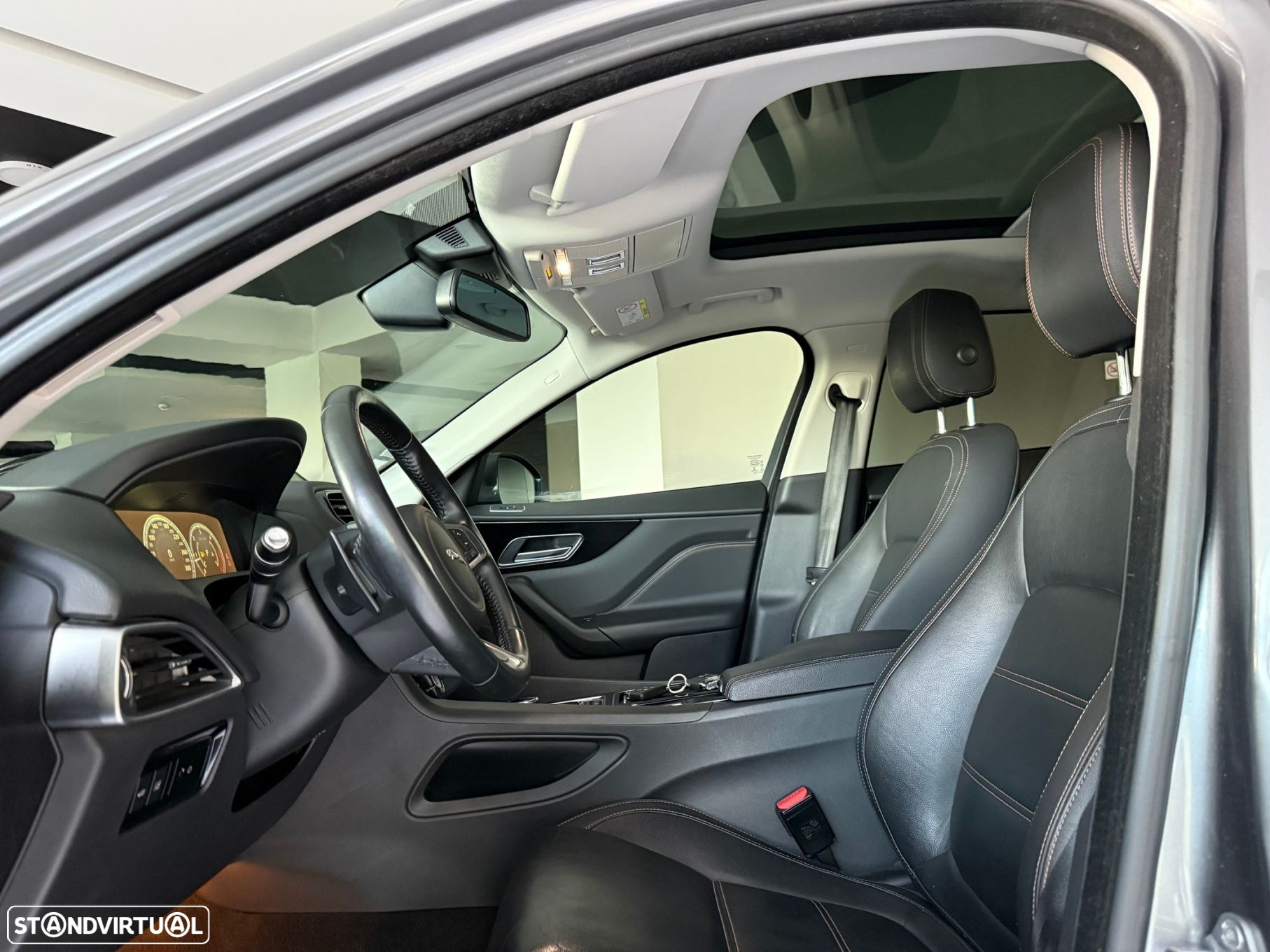 Jaguar F-Pace 20d AWD Aut. R-Sport - 6