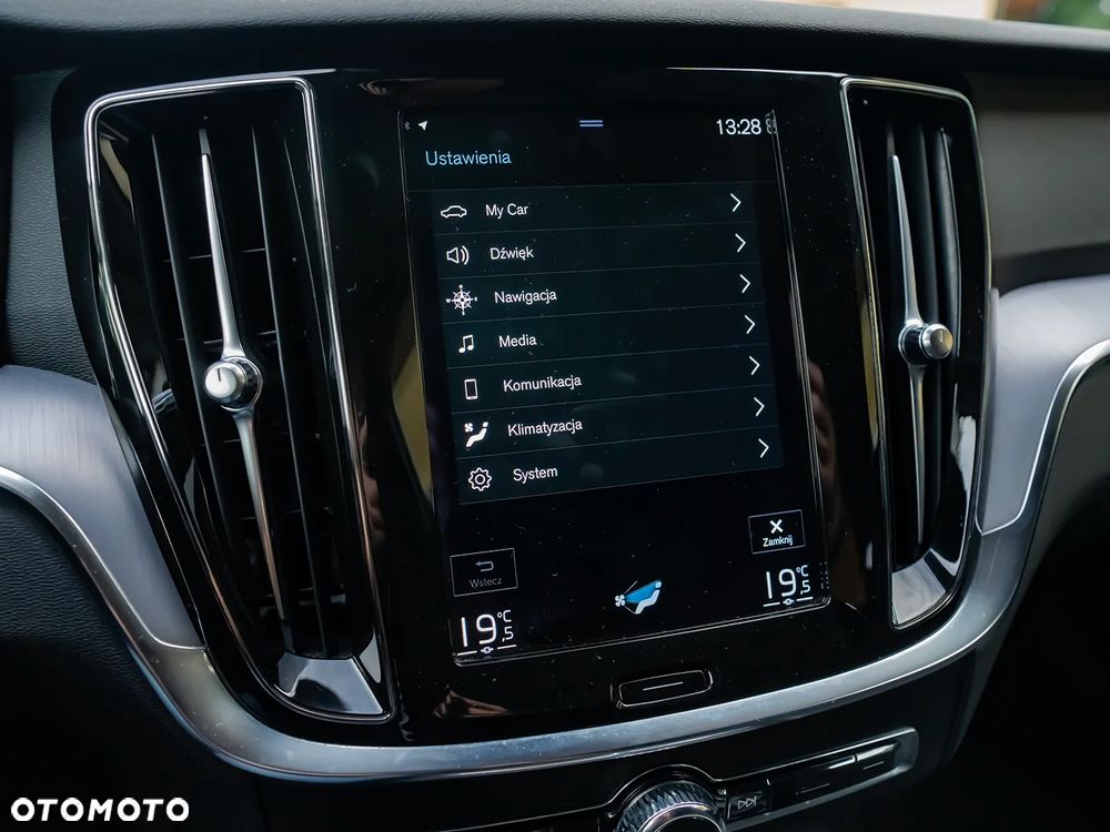 Volvo V60 D3 Drive-E Momentum - 39