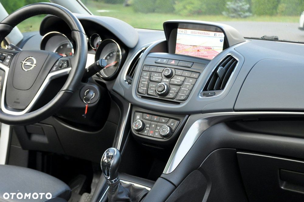 Opel Zafira - 27