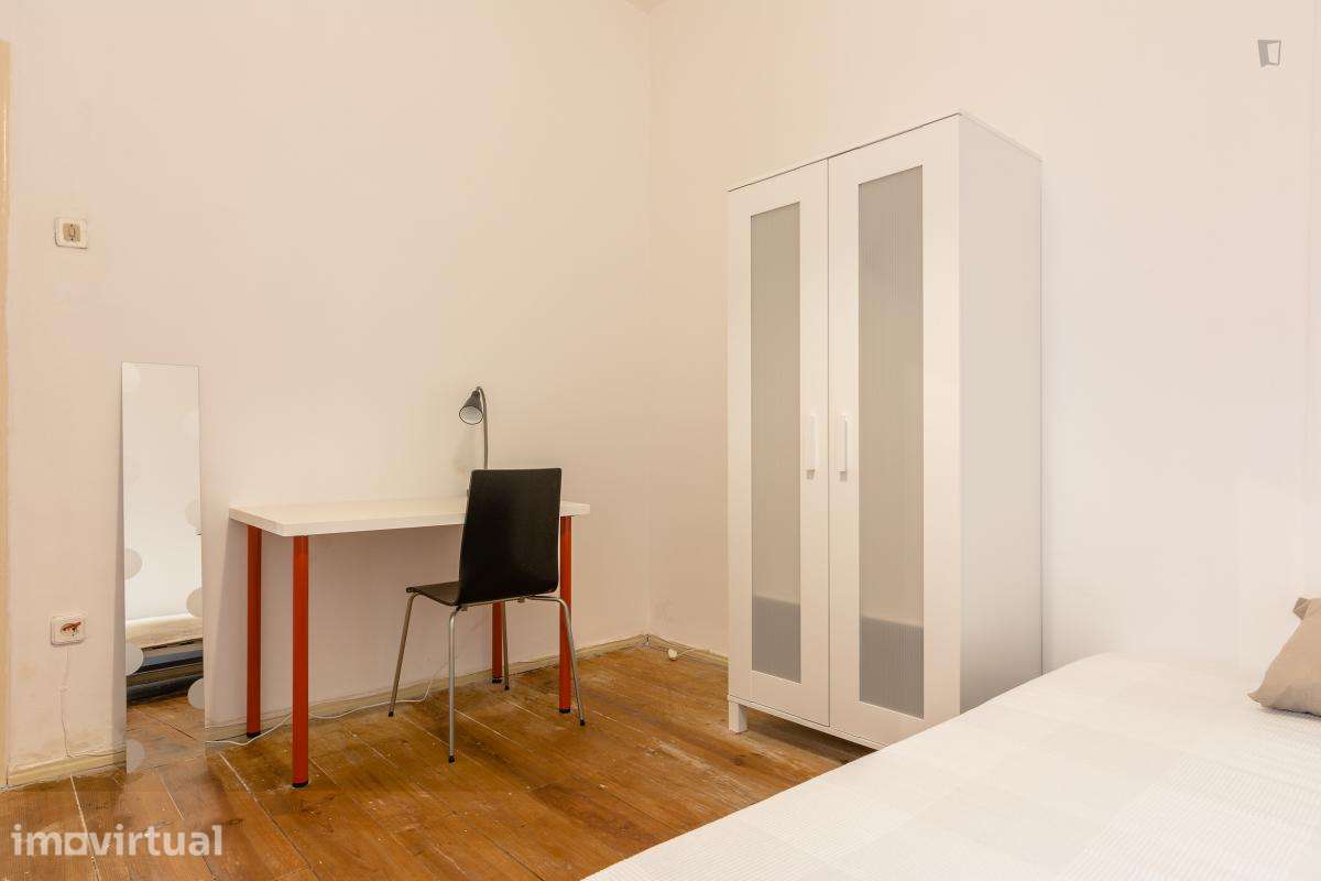 Quarto - localizado em Arroios Lisbon - Grande imagem: 4/12