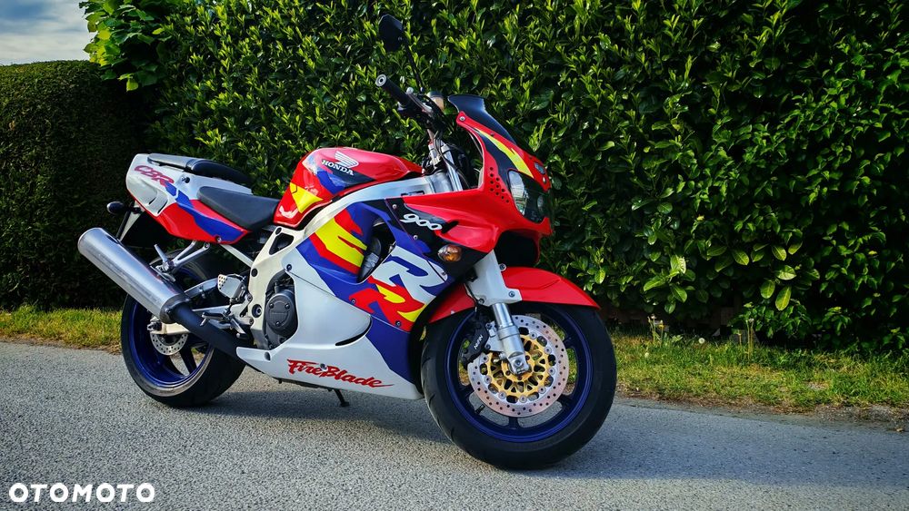 Honda CBR - 1