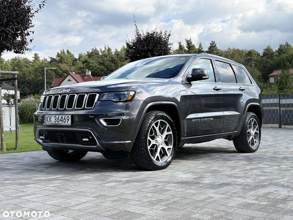 Jeep Grand Cherokee - 1