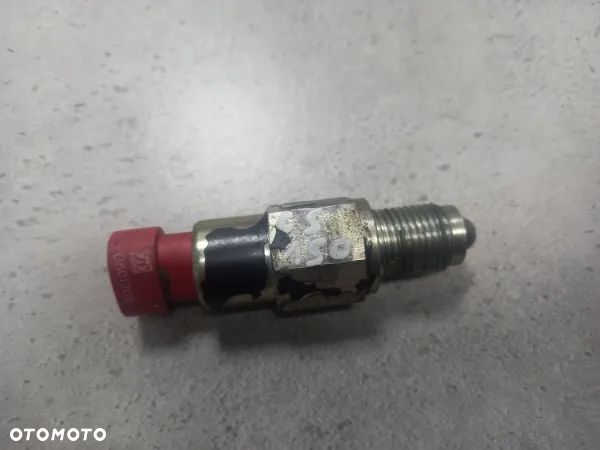 Czujnik skrzyni biegów ZF 0501209877 Case CS150