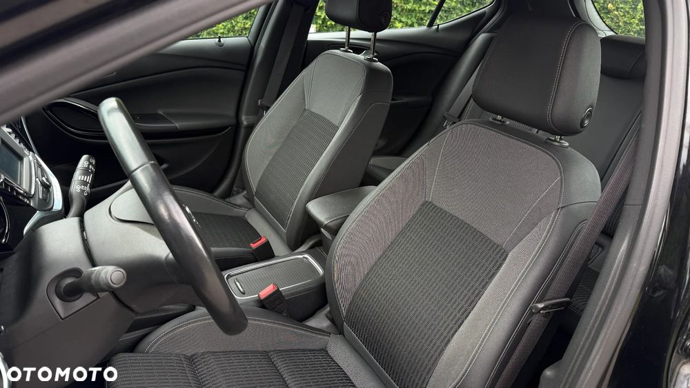 Opel Astra 1.2 T Business Elegance S&S - 15