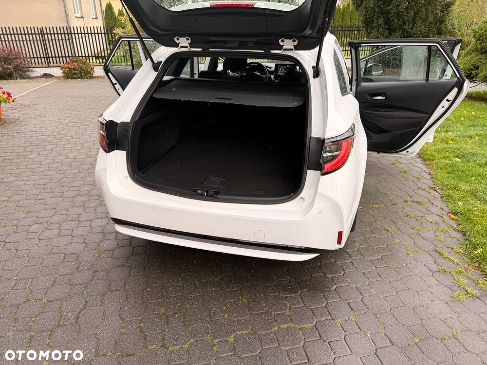 Toyota Corolla 1.8 Hybrid Comfort - 16