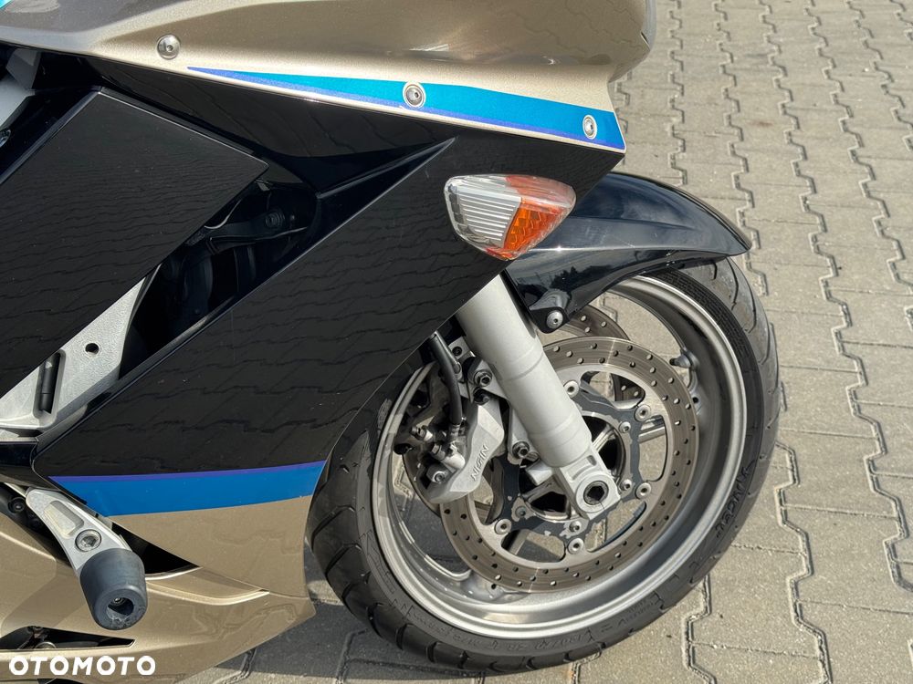 Yamaha FJR - 17