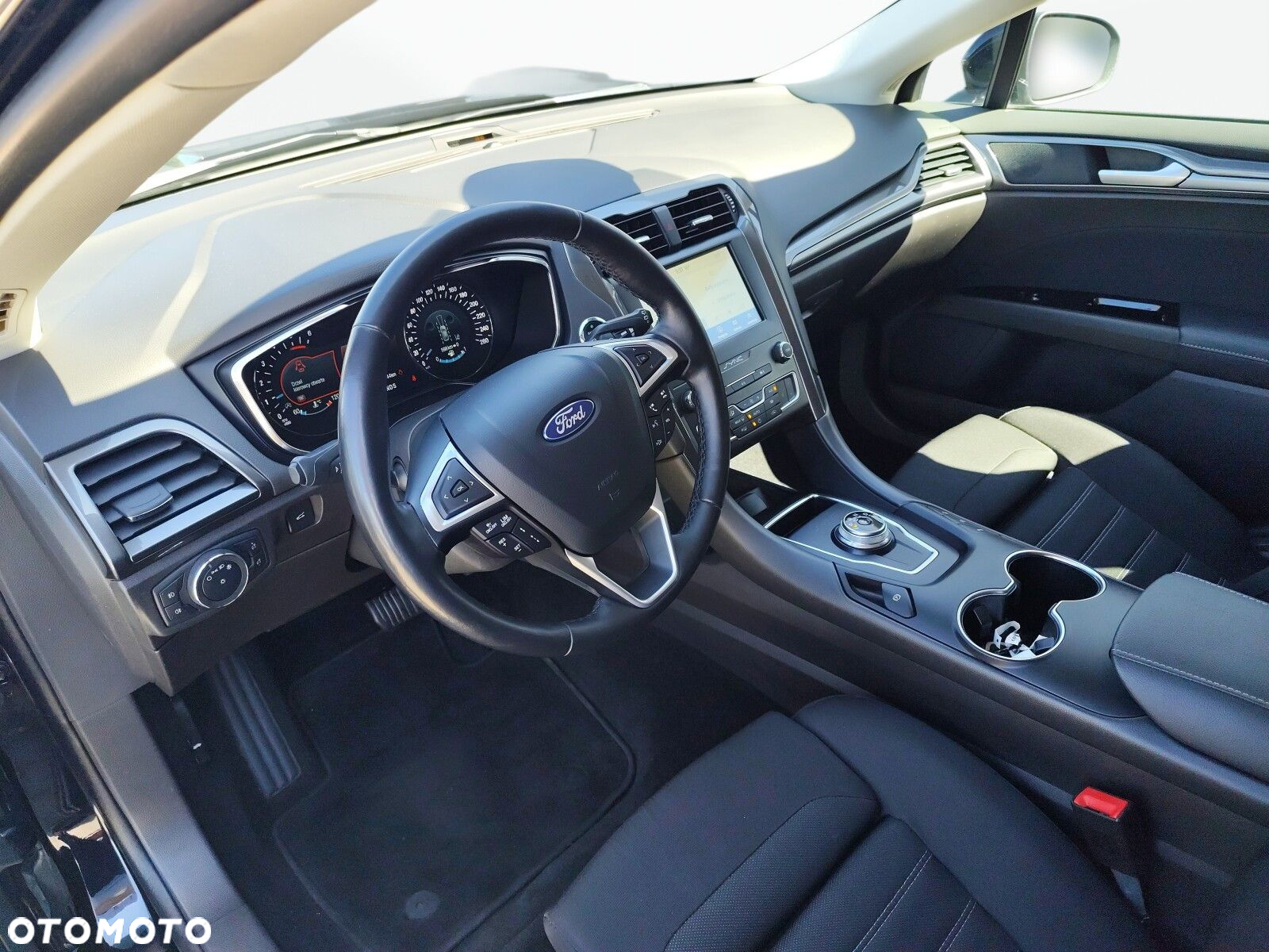 Ford Mondeo - 9
