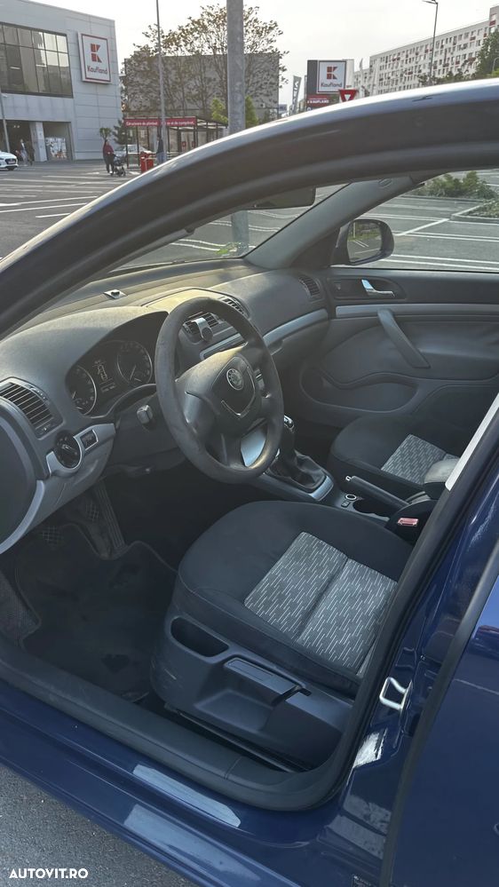 Skoda Octavia 1.6 TDI AMBITION - 19