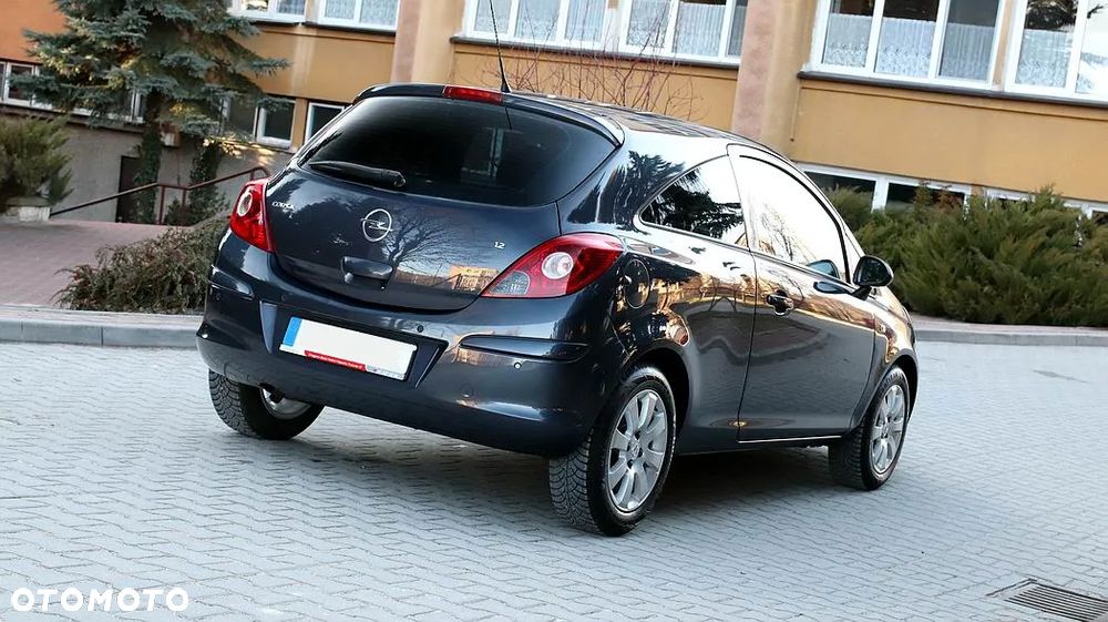 Opel Corsa - 4