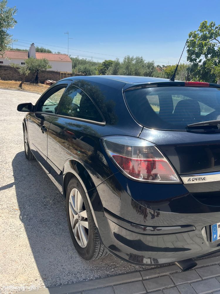 Opel Astra GTC 1.7 CDTI - 9