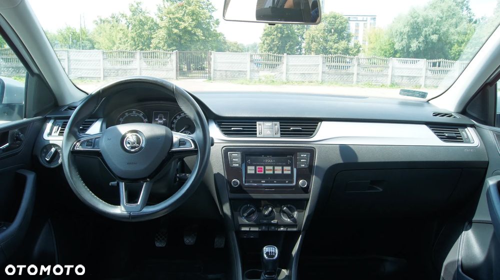 Skoda RAPID 1.0 TSI Ambition - 12