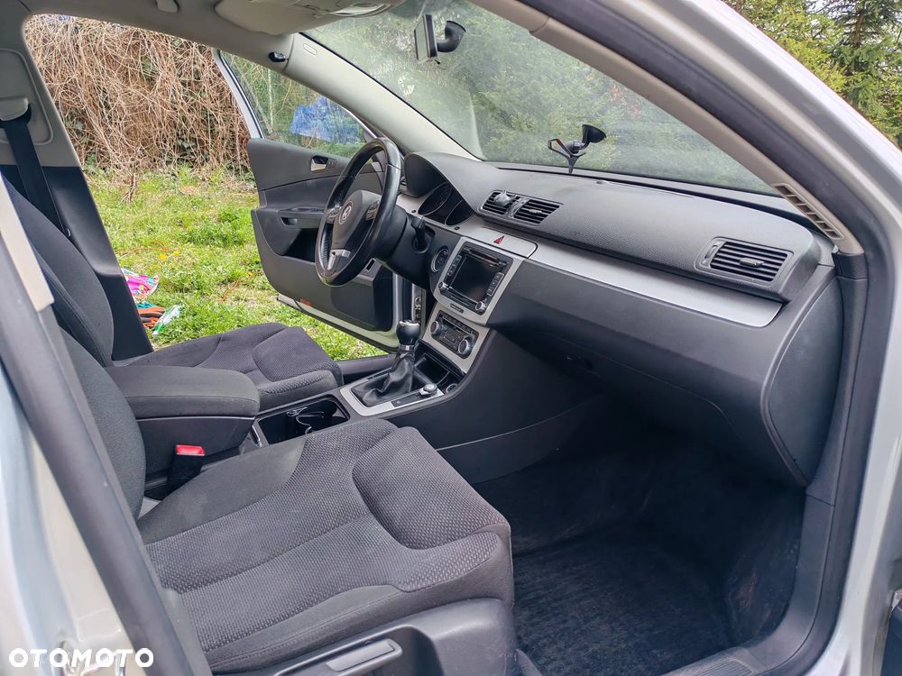 Volkswagen Passat - 9