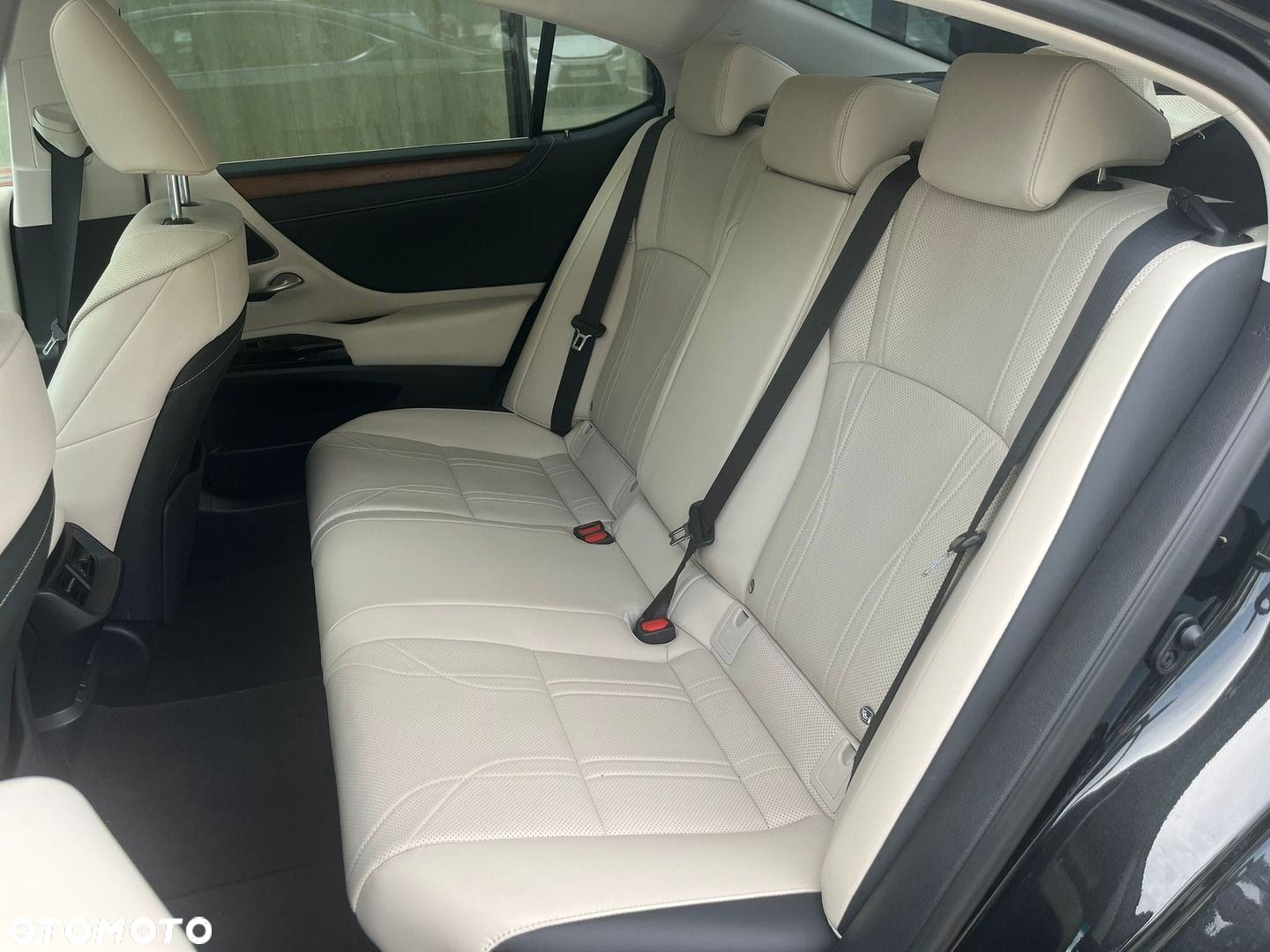 Lexus ES - 8
