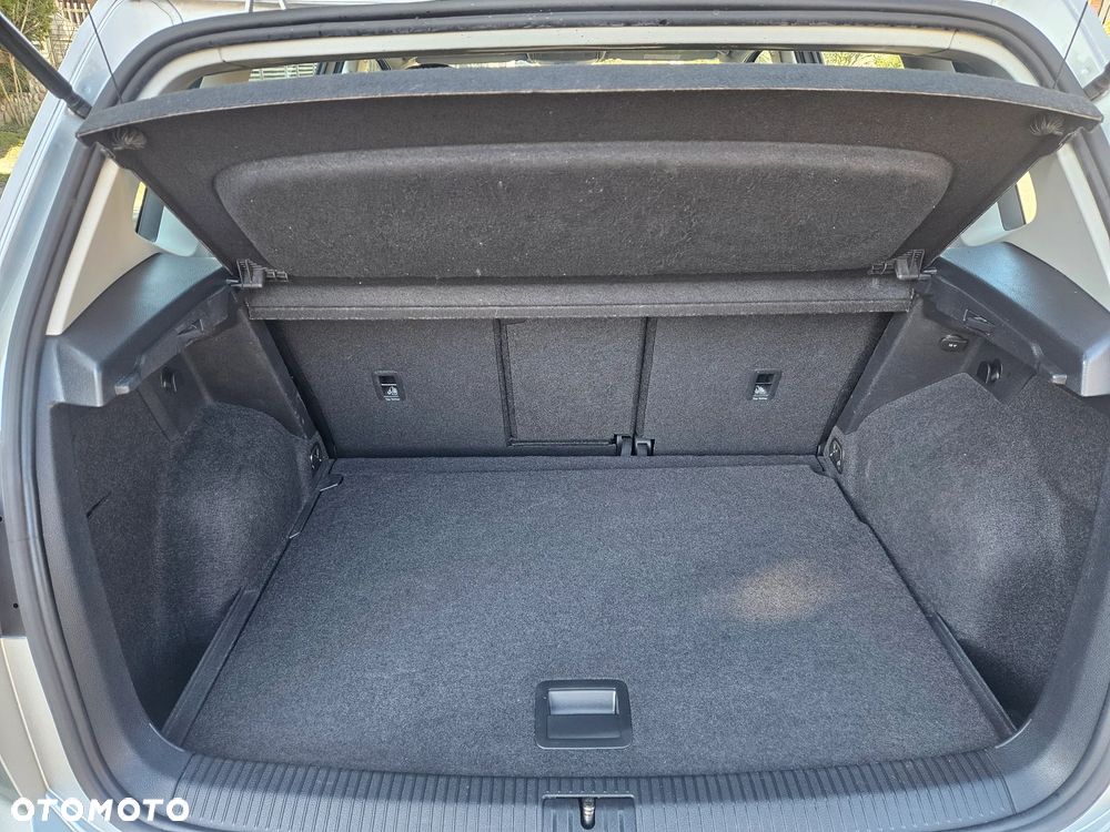 Volkswagen Golf - 14