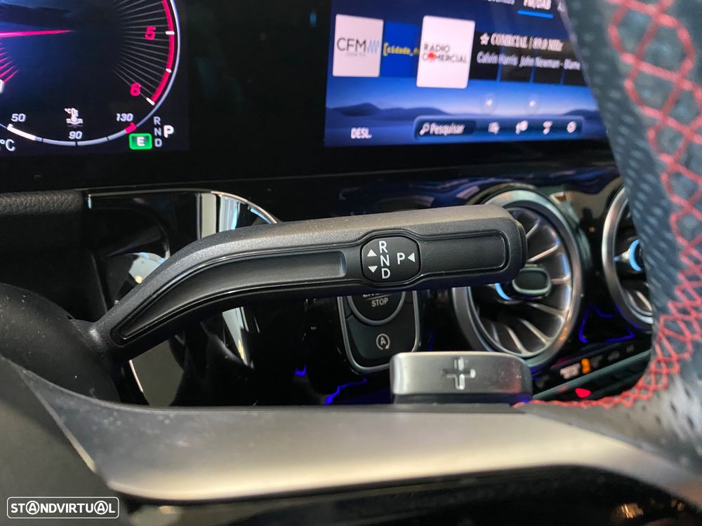 Mercedes-Benz GLA 180 d AMG Line - 15