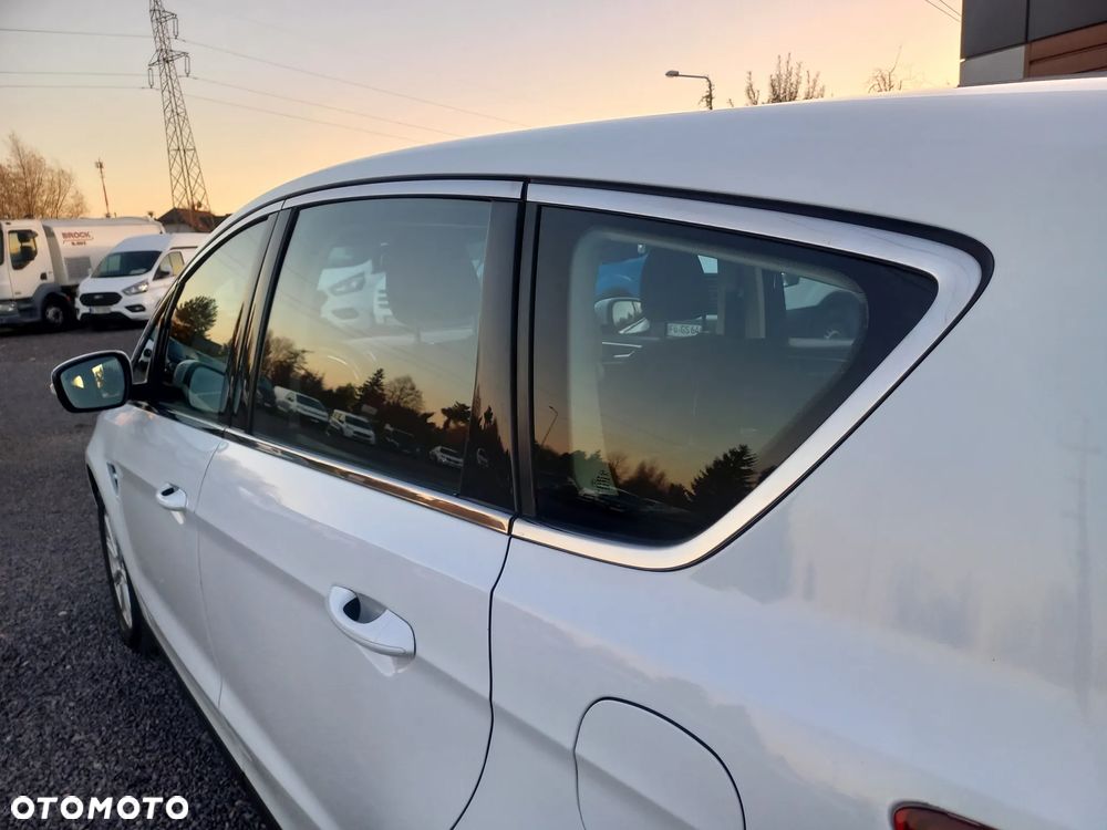 Ford Mondeo 2.0 TDCi Titanium PowerShift - 11