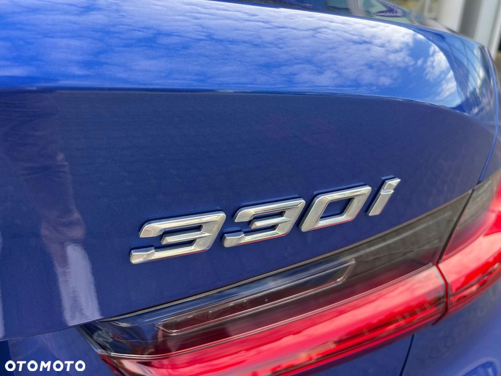 BMW Seria 3 330i M Sport sport - 7