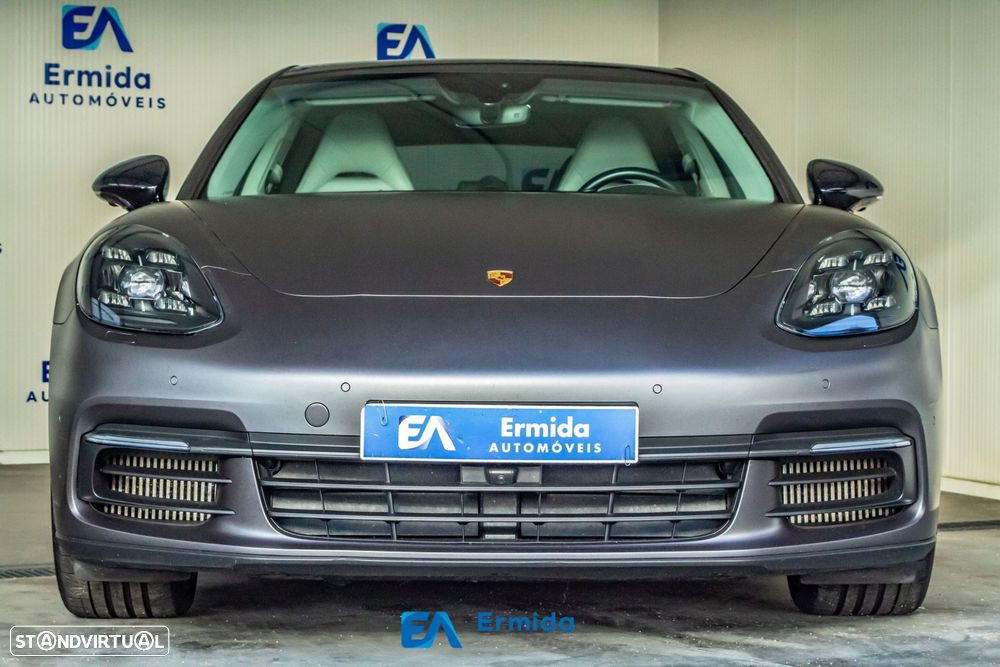Porsche Panamera Sport Turismo - 2