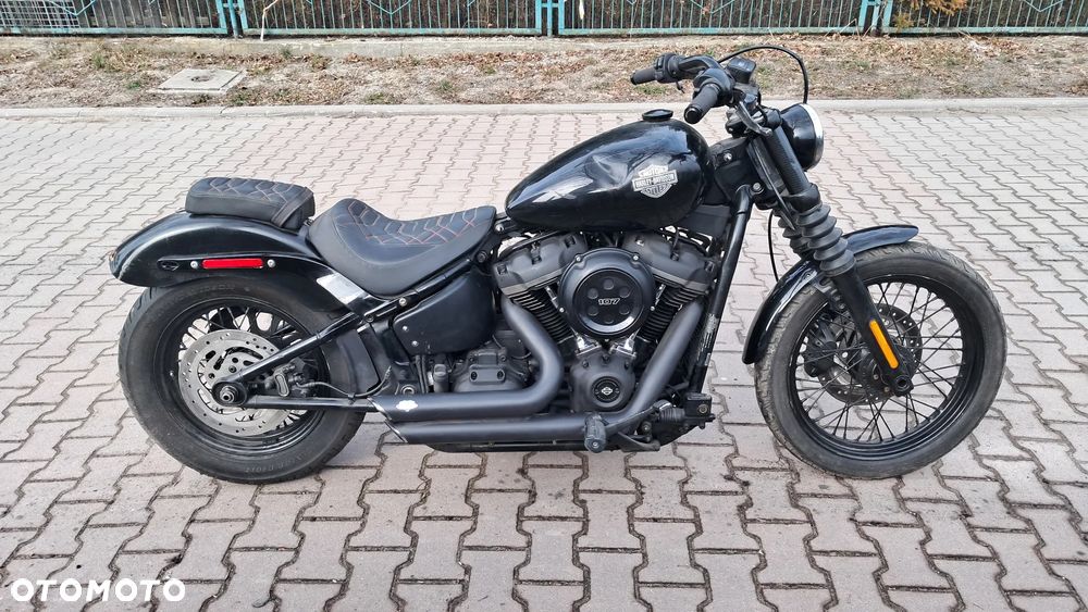 Harley-Davidson Softail Street Bob - 6