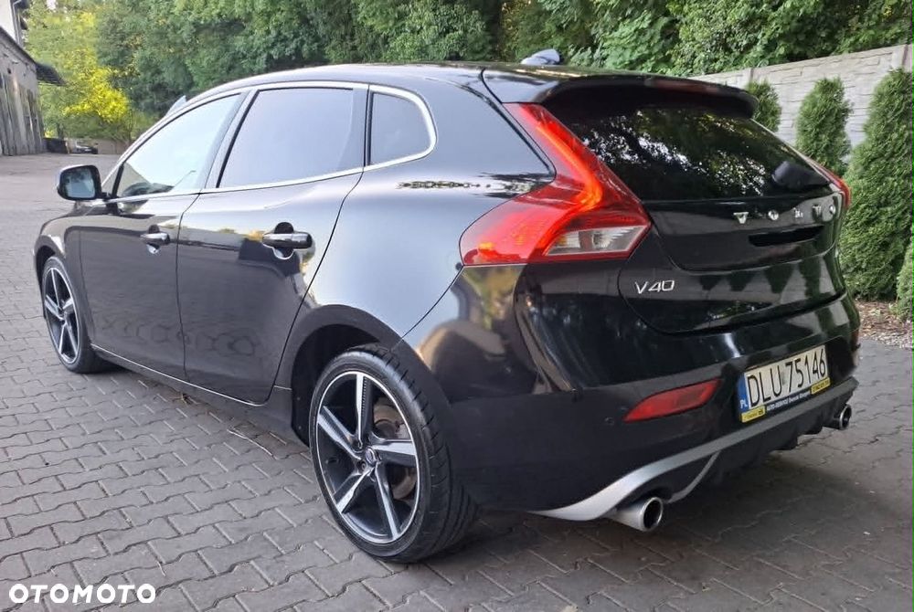 Volvo V40 - 18