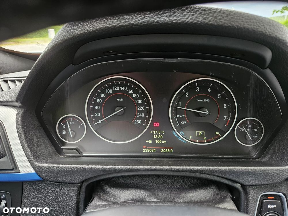 BMW 3GT 335i xDrive - 19