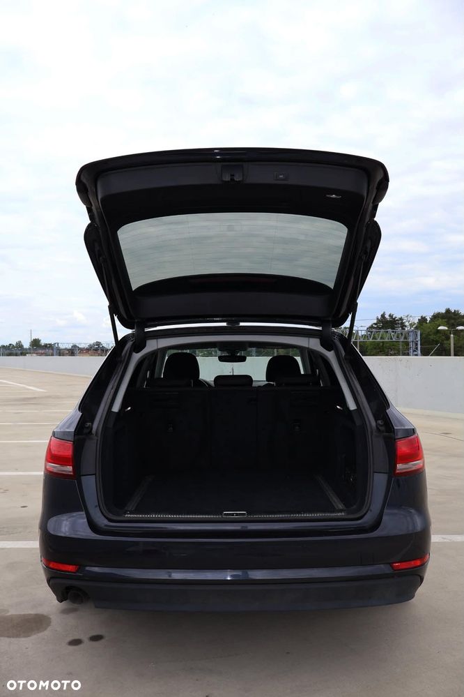 Audi A4 Avant 2.0 TDI S tronic - 11