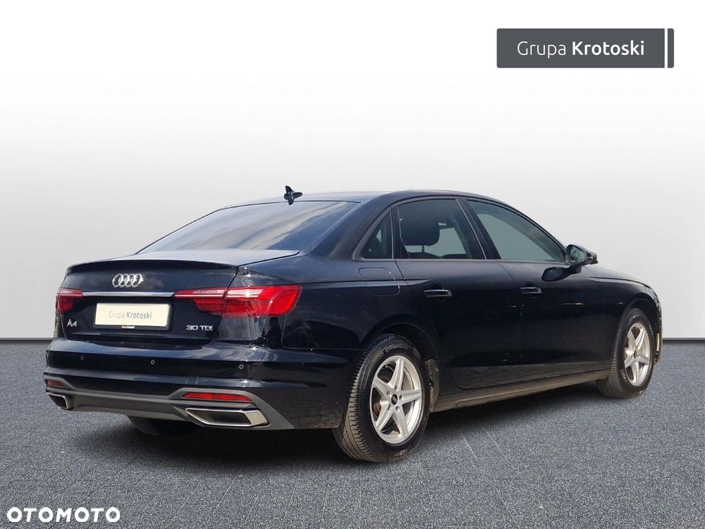 Audi A4 Limousine - 3