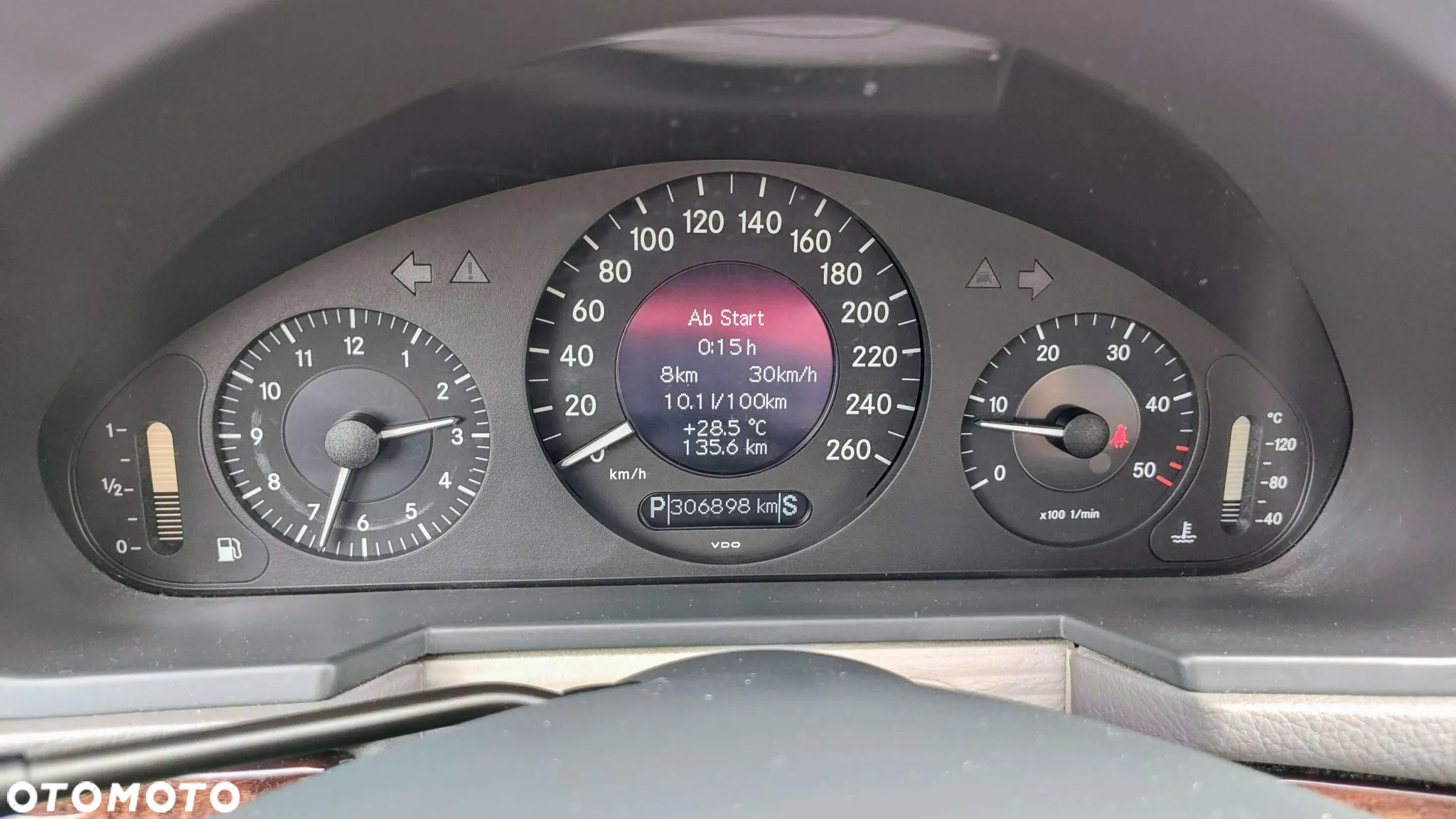 Mercedes-Benz Klasa E 220 CDI Automatik Classic - 9