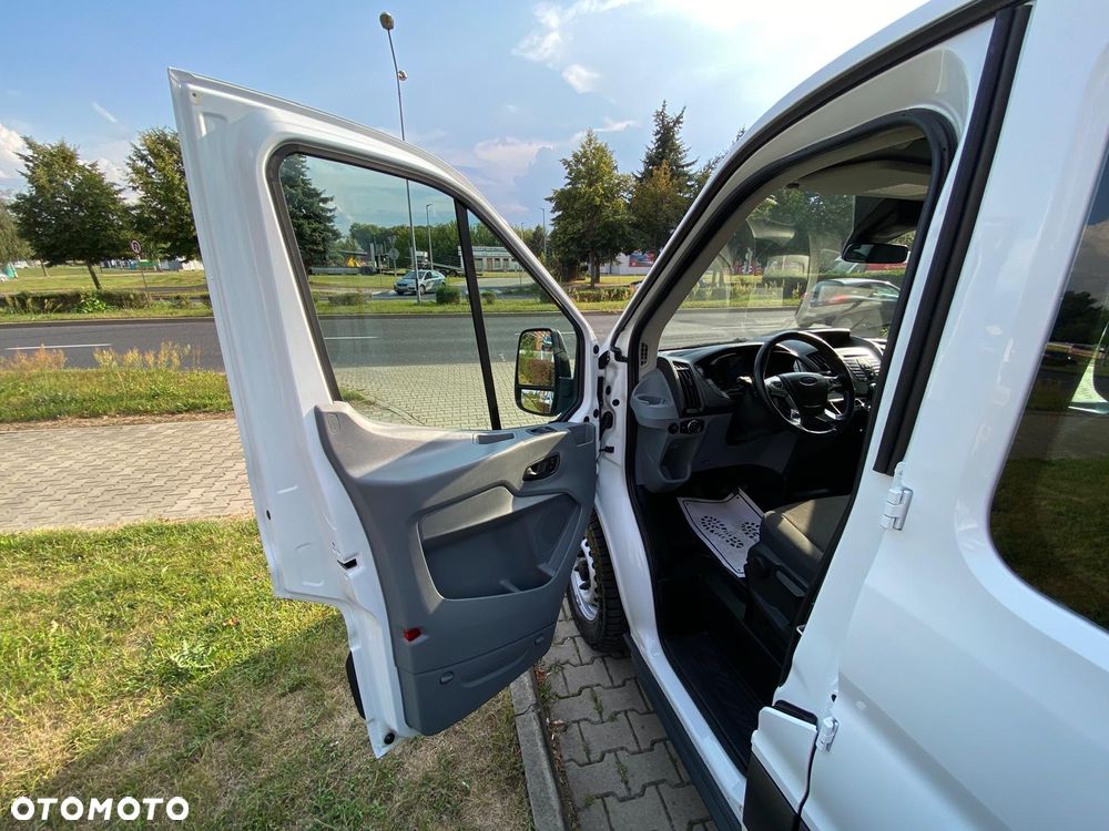 Ford TRANSIT 2,2 TDCI 155KM DOKA SKRZYNIA 4x4 napęd na 4 koła - 29