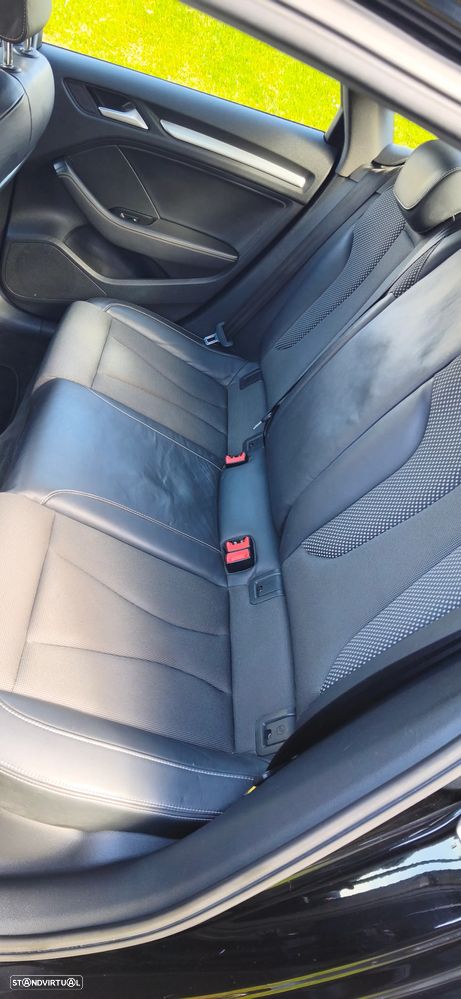 Audi A3 Limousine 1.6 TDI (clean diesel) S line Sport Pack - 11