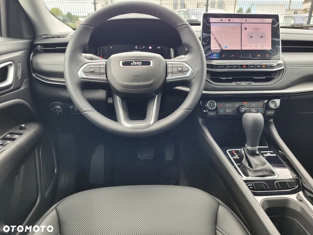Jeep Compass - 11
