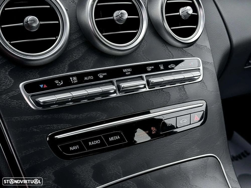 Mercedes-Benz C 300 de AMG Line - 14