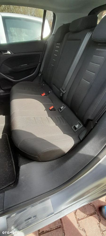 Peugeot 308 1.6 THP Allure - 24