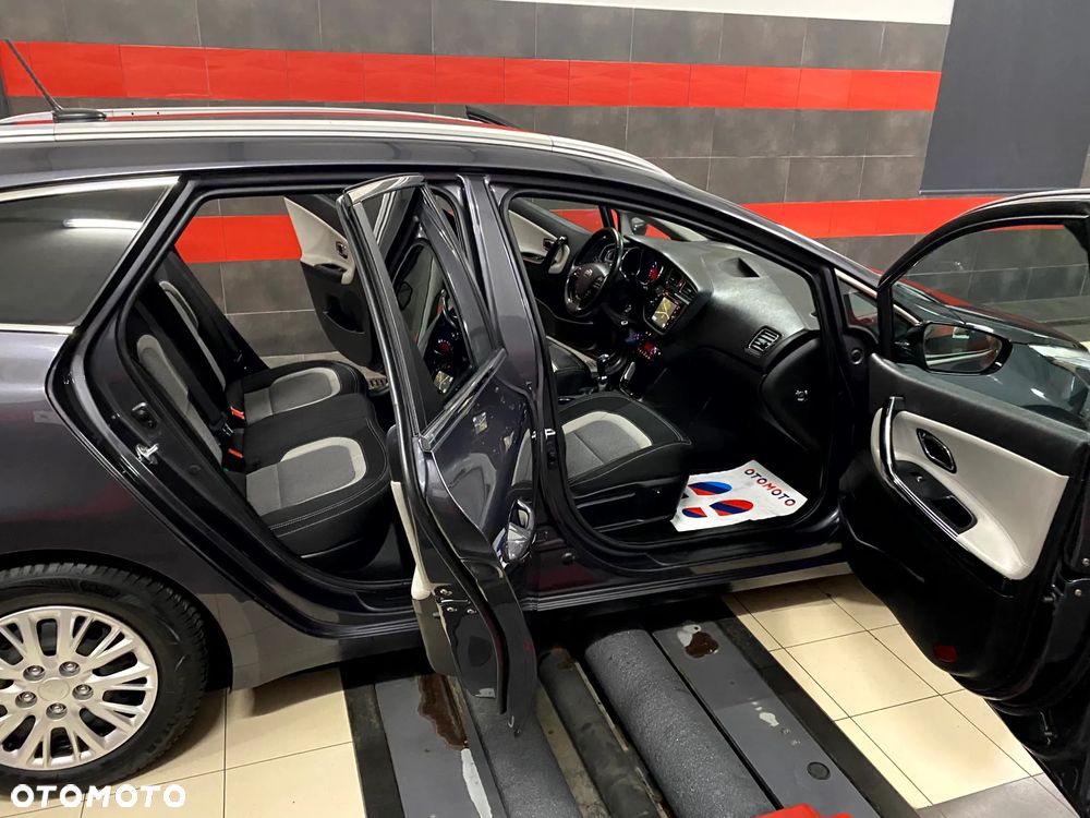 Kia Ceed 1.6 GDI L Business Line - 20