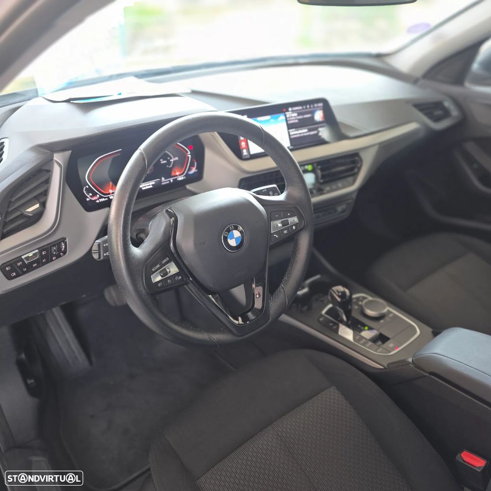 BMW 116 i Aut. - 10