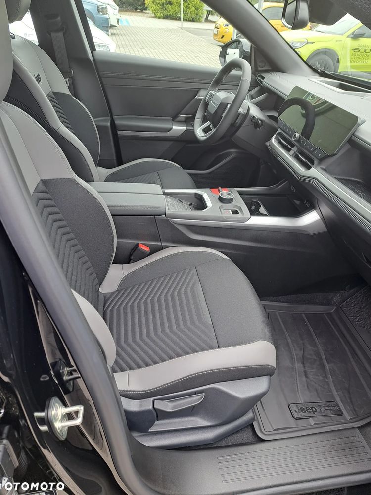 Jeep Compass 73.7kWh Altitude FWD - 12