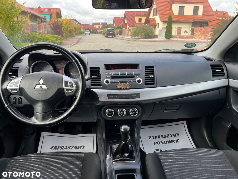 Mitsubishi Lancer 1.8 Intense - 21